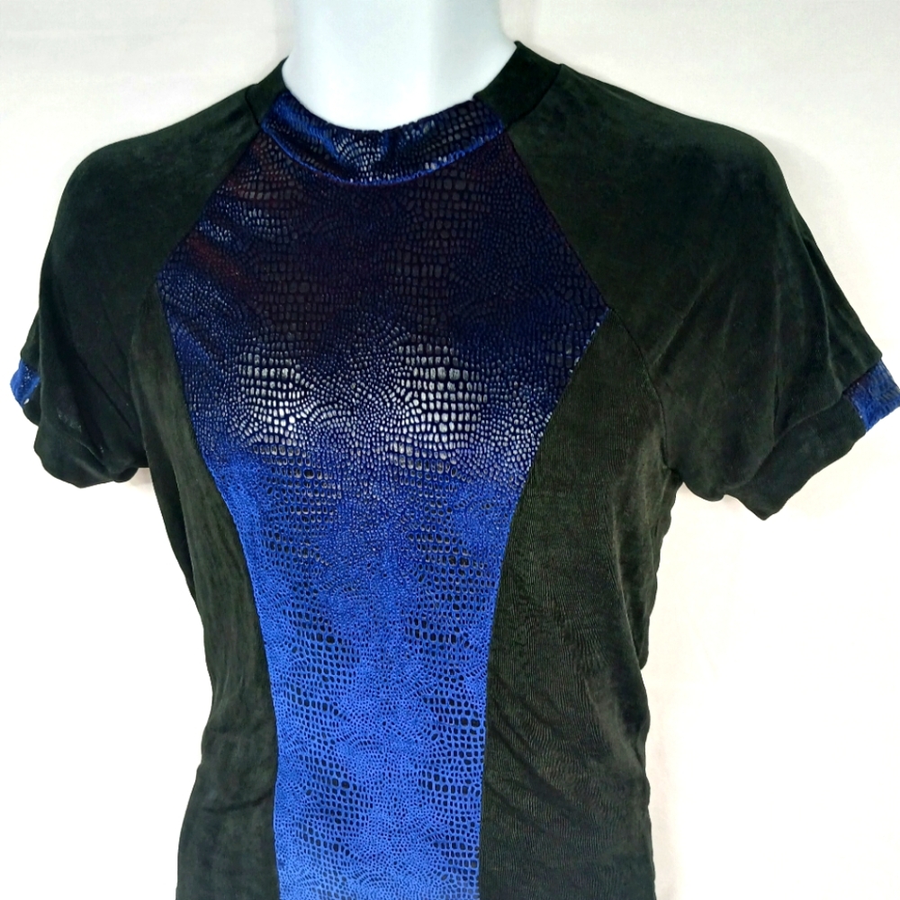 Gregg HOMME Black and Blue Textured SPANDEX T-Shirt Size S